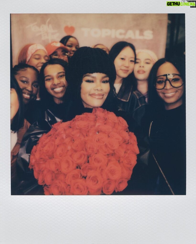 Teyana Taylor Instagram - Went to see one of my billboards yesterday! First stop @topicals 🫶🏾😆🥰Thank you for everything! This journey together has been so dope! Im so grateful! ❤️ Congrats to the CEO @olamideaolowe I’m so proud of you and the whole @topicals family! We ate this up! That’s that black girl magic 👏🏾 🪄 🌹 I would also like to send a special Thank you @sephora at Atlantic terminal in Brooklyn for hosting our meet & greet with such warm love and care last week! The whole staff was amazing 🌹🫶🏾🌹 📸: @kvnhrtlss @casanova.cabrera @aichaxc New York, New York