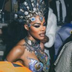 Teyana Taylor Instagram - We live everywhere and anywhere we choose. The world is our garden - Queen /.kasha #queenofthedamned Shoutout to the squad for this magical momentttttttt on Halloween we really ATE this uppppppppppppp!!!! I love y’all! 👗: @laureldewitt 💄: @yeikaglow 📸: @remivision 💆🏾‍♀️: @curt_cobain 👶🏽: my niece @gemmarosebud 🧛🏽‍♀️: @gabbyelanjewelry 💅🏾: @nailzbyfrancesca It was all or nothing for baby girl RIP Aaliyah we’ll never forget your contributions to this world of music entertainment you were a true gem! /.aliyah We love you!! Thank you @radmax6 for the blessing, sweet words & encouragement I love you so much! 🖤🖤🖤🖤🖤🖤🖤🖤 HAPPY HALLOWEEN 🎃