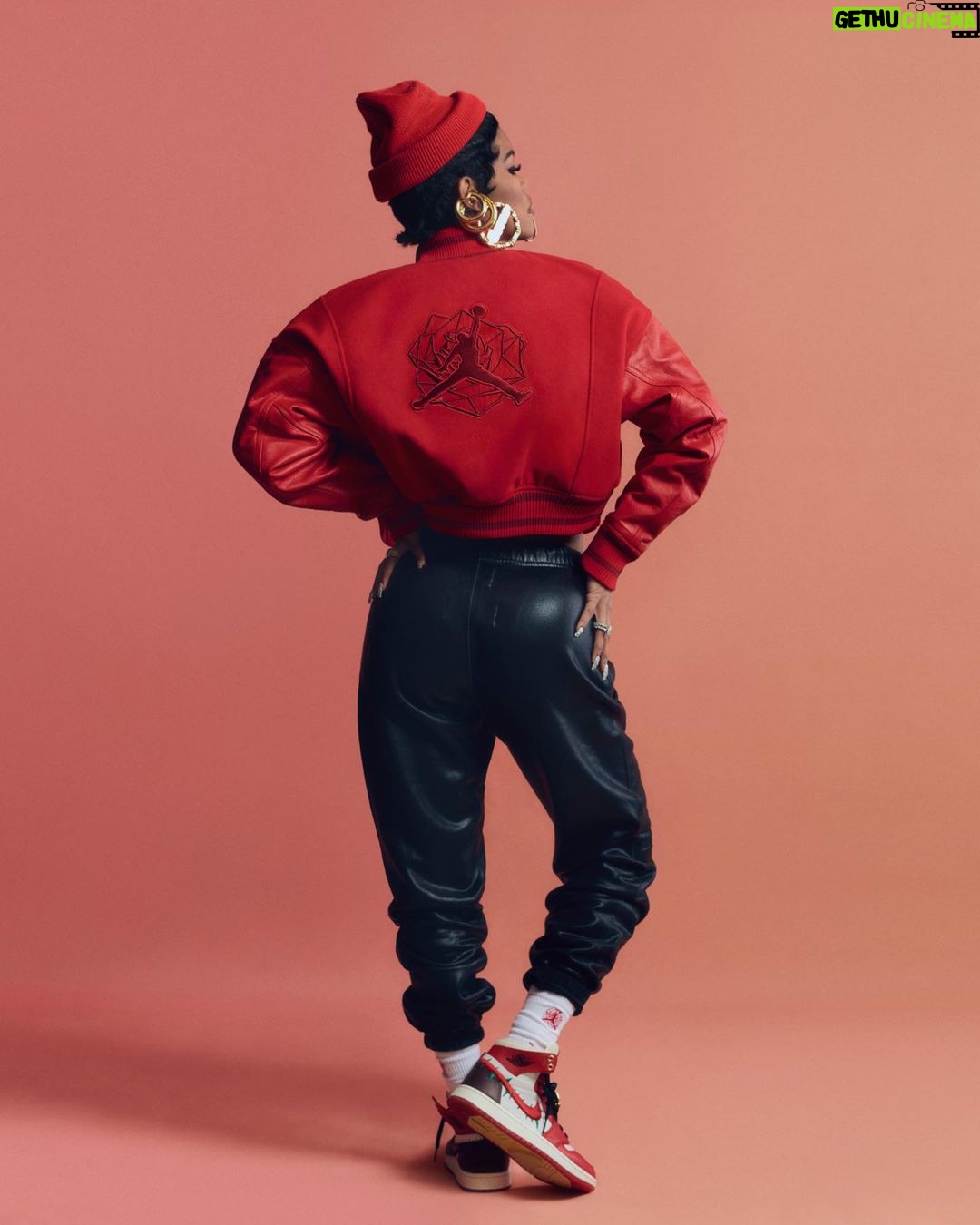 Teyana Taylor Instagram - There’s nowhere @teyanataylor can’t flourish. #Beyond Paris, France
