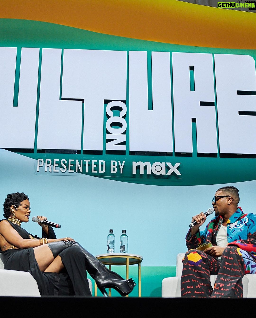 Teyana Taylor Instagram - Yesterday was nothing short of MAGICAL!! ✨✨✨I want to give a super heartfelt thank you to @CultureCon for blessing me with the first ever Culture Con Legacy Award! I appreciate you guys beyond words! You could have given this award to so many others, but you chose to give it to me, and for that I am thankful and humbly grateful! Thank you to the overload of warm love in the room & Thank you to the amazing @capitol_ej for the dope conversation & and the ELITE FEETSSSSSSSSS!!! A time was had!🌹🫶🏾🌹 #culturecon 📸: @culturecon @lalearcreative @born.king_broadway