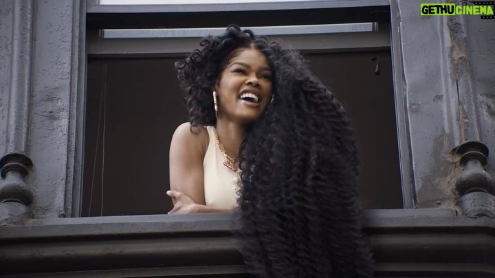 Teyana Taylor Instagram - Dreams and fairytales are more realistic than the mind perceives it be. A tangible dream is simply a non-fictional fairytale. As a dreamer, I was often afraid to join life’s magic on the dance floor until I truly started believing myself. Growing up, I was not the typical girl or kid for that matter. I knew life had more to offer. This sneaker represents not only my story, but it represents everyone who has a dream. Be brave enough to be different, and allow life and TIME to Evolve You. This is my love letter to Harlem and all of the dreamers around the world. 💫 Thank you to the village that helped tell the story of a dreamer that bloomed from the concrete with this beautiful cinematic commercial/mini movie & this beautiful sneaker🌹 A Special Thank you to Father God, The whole @jumpman23 family, my friends, family, all my supporters, rose petals, all my PETUNIA’S, #teamteyana & #neutchnation we SOLD OUT The Rose In Harlem 1’s IN LESS THAN 6 MINS I am forever grateful 🙏🏾🥹🥹🥹 🙏🏾 Thank you, Thank you, THANK YOU to my co-stars & fellow roses from the concrete @jalenhurts @djkhaled Thank you for your light ✨🌹 Check out the FULL credit list at the end of commercial. 🫶🏾 POWERED BY @theauntiesinc 🌹