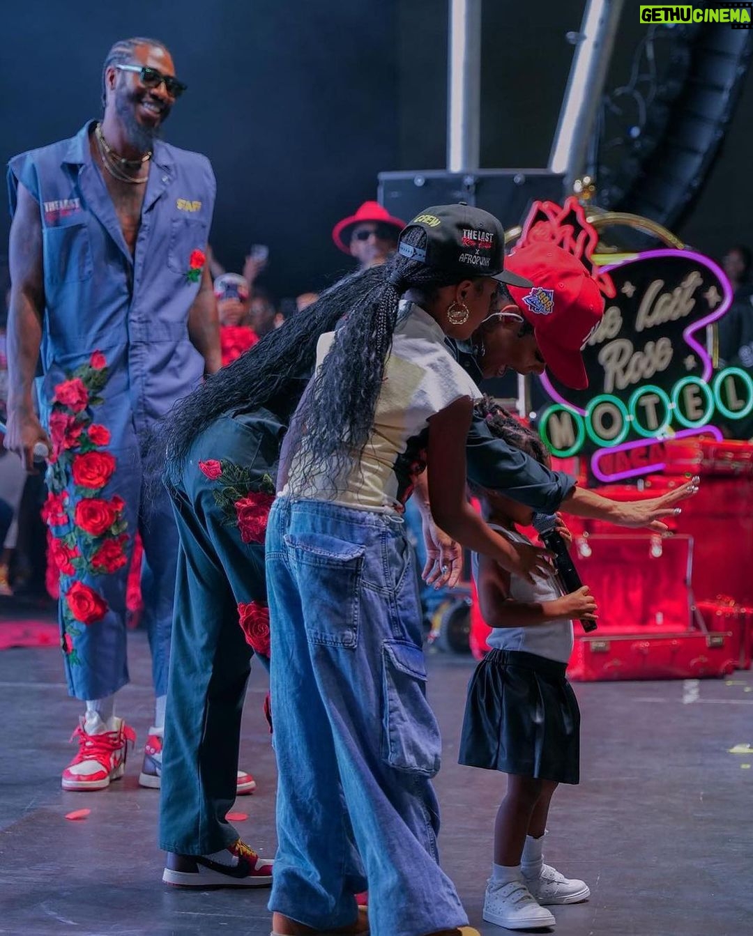 Teyana Taylor Instagram - AfroPunk… whew, I needed a few days to take this all in 🥹🫶🏽 Thank you thank you thank you … for a beautiful night spent with each and every one of you. Y’all had ya girl on one! … We cried, we sang, we laughed and we rocked the fuck out! Together we raised the vibration, one that will carry me through this lifetime and into the next. A celebration of our Music, Art and Culture, I’m honored to have been able to not only headline my first festival but to perform for y’all in my hometown NEW YORKKKKKKKKK one last time… I wouldn’t of missed this for the world for the best fans in the world, I love y’all. This show has opened my eyes to a lot. I’m so grateful. ❤️ To all the incredible Artists that performed at @afropunk “Oh, but my joy of today is that we can all be proud TO SAY To be young, gifted and blackIs where it's at" - Nina Simone I’m proud to be a part of such an amazing Collective. AfroPunk x The Last Rose Petal was def where it’s at! Thank you @afropunk for everything 🌹 📸: @rollingstone @moresoupplease @drivenbycontent @maju.rogo @isayhah @salimgarcia @marvindeabreu @myalexandra_b