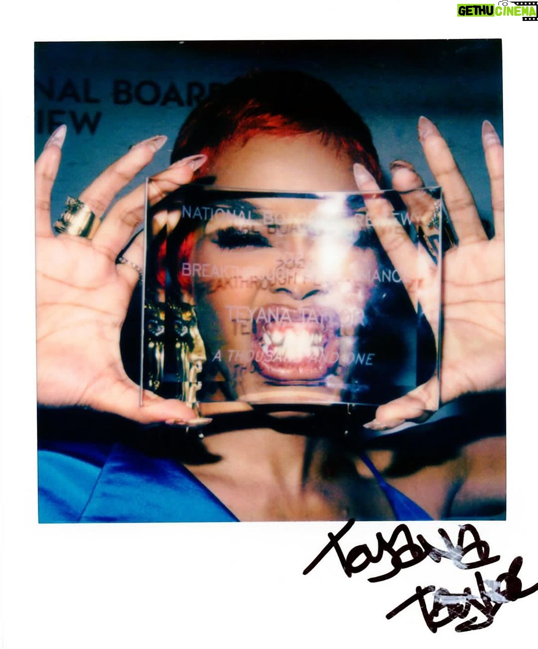 Teyana Taylor Instagram - I want to send a special thank you @nbrfilm for a night I will never forget. 💫Thank you bestowing this amazing honor upon me. I'm beyond touched and so, so grateful to have received the “Breakthrough Performance” Award! Thank you for seeing me and believing in me! 🌹 To my sister @avrockwell you are truly a gem. Thank you for your beautiful message, and thank you for YOU. This has been an amazing journey with you, and I’m happy we get to share these moments together! 🌹 A journey of walking “A Thousand And One” miles starts with a single step... To my village that helped me SHOW UP for INEZ. Let me start this by thanking my God Almighty, because through him all things are possible 🙏🏾 AV ROCKWELL, LENA, RISHI of Hillman Grad, MY BEAUTIFUL BABY GIRLS, MY PARENTS, EDDIE & JULIE of SIGHT UNSEEN, FOCUS FEATURES, the AMAZING CAST & CREW, the entire production staff. MY WME Family, THE AUNTIES & my whole support system! There would be no Inez without y'all. ❤️ Again, Thank you @nbrfilm for this amazing honor! 📸: @gettyimages @thehapablonde @andrewtess @nbrfilm