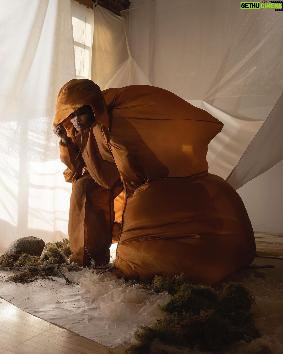 Teyana Taylor Instagram - Honored to be this months covah mothaaaaa for @blancmagazine 🧡 Photography - Djeneba Aduayom Creative Direction & Styling - Oliver Vaughn Hair - Brooke Jasmyn Makeup - Yeika Olivia Nails - Tiffany Everett Set Design - Alexa Polanco Production - Morison Group Lighting Designer - Austin Deats Photo Assistant - Tutu Lee Fashion Assistants - Sophia Nieser, Myonne Stenhouse, Ashley Amway, Eden Ann Anderson, Nigel Clark Set Design Assistant - Dean Savanah