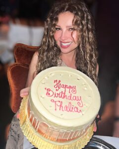 Thalía Instagram - Happy bday to me🥰🙏🏼