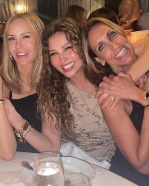 Thalía Instagram - Happy bday to me🥰🙏🏼