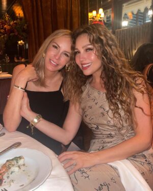 Thalía Instagram - Happy bday to me🥰🙏🏼
