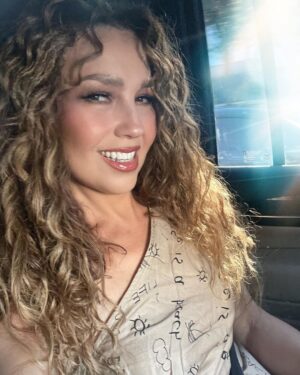 Thalía Instagram - Happy bday to me🥰🙏🏼