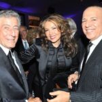 Thalía Instagram – En el camino de la música hay momentos que no se olvidan jamás, hace más de una década fui invitada a participar en el álbum de estudio “Viva Duets” junto a este gran artista de la música Estadounidense, el señorón @itstonybennett. Un proyecto musical hermoso, que celebra la vida de un ícono de la música que inició su historia musical hace más de 8 décadas atrás. 

Durante la grabación de la canción “The Way You Look Tonight” uno de sus más grandes clásicos, viví hermosos momentos al lado de este maestro de maestros, que atesoraré en mi corazón. Aunque hoy nos embarga la tristeza de su partida nos alegramos enormemente por sus gigantes aportes a la música, pero sobre todo agradezco a Dios la bendición de haber podido compartir junto a él, uno de mis lugares más amados, el escenario. 

Vuela alto Tony, mientras aquí nosotros seguiremos escuchando el regalo de tu voz, yo imagino que tu alma está cantando libre en tu nuevo destino.