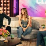 Thalía Instagram - Thanks so much for having me @kellyclarksonshow! I had a blast!!! So excited for what it’s coming!!! #AMuchaHonra 🔜🥰😍❤️