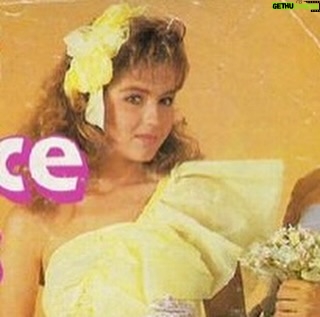ThalΓa Instagram - Antes de que fuera un trend, ya yo era #coquette πππππ©·π©· #Thalia