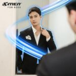 Thanh Sơn Instagram - Phụ nữ có thể đến trễ, nhưng chắc chắn không thích hẹn hò với người đàn ông đến trễ hơn mình. Vì với họ, có 2 điều khẳng định nét cuốn hút của người đàn ông: biết trân trọng họ và chuẩn bị vẻ ngoài chỉn chu. Trang phục là chưa đủ, mùi hương trên cơ thể sẽ là vũ khí tối thượng mang lại dấu ấn riêng biệt cho anh em trong các buổi hẹn hò. Thật ra mỗi buổi hẹn, Sơn không cần tốn nhiều thời gian để chuẩn bị quá đâu, khi có sản phẩm tắm gội 3in1 X-Men For Boss Legend bên cạnh. Ba bước tắm-gội-dưỡng nhanh chóng giúp mình tiết kiệm thời gian nhưng vẫn toát lên mùi hương lịch lãm của một người đàn ông đỉnh đạc, chỉnh chu. Chưa kể, còn có Ultra Keratin giúp tóc chắc khỏe 2x*, giảm tình trạng gãy rụng cho tóc, duy trì vẻ ngoài cuốn hút suốt buổi hẹn hò. Mọi người có thể sắm ngay "bí kíp" chiếm tim nàng mang tên 3in1 X-Men For Boss Legend tại: https://bit.ly/X4Bx3004 #HuongGioBienThanhMat #LegendThanhMat #Legend3in1 #BossLichLamDonHe #XMenForBoss COMMENT Các sản phẩm khác của X-Men For Boss giúp anh em tự tin trong buổi hẹn hơn nữa: Dầu gội X-Men For Boss Legend Mới: https://tinyurl.com/2o9lyuxt Lăn khử mùi X-Men For Boss Legend mới: https://tinyurl.com/2efnkmkw Xịt khử mùi X-Men For Boss Legend mới: https://tinyurl.com/2lh6nmru