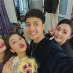 Thanh Sơn Instagram - 21h40 tối nay Trong một cảnh quay , có cả 3 "nàng" 😂 Tất cả đều nằm trong kế hoạch của những người đứng sau 😐 #VFC #nangdauorder #11T5N #Dautri