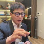 Thanh Sơn Instagram – Poker Face 😂