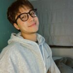 Thanh Sơn Instagram – Buổi tối cuối tuần
Netflix 🙄
……và làm mấy trò điên khùng 🤪🤪🤪