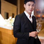 Thanh Sơn Instagram - Lần đầu tiên tham dự một show thời trang của mình 😄 #Celebrating10YearsofRomance #ChungThanhPhongBridal #JWMarriottHanoi