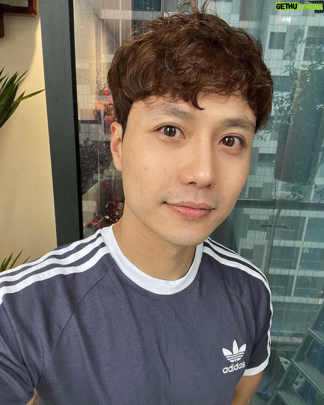 Thanh Sơn Instagram - Nhân ngày nói dối up hình giao diện gốc luôn nàyy 😂😂😂