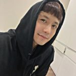 Thanh Sơn Instagram - Chúc cả nhà ngày cuối tuần vui vẻ 🥰🥰🥰 Giảm 4kg 🤩 người nhẹ đi rồi , nổi lên thôii