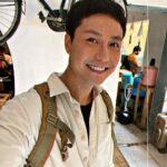 Thanh Sơn Instagram - Hẹn gặp lại t2 nhé … CALM AND SMILE 😁