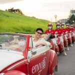 Thanh Sơn Instagram - Những ngày vừa qua, vô tình trên phố, các bạn có bắt gặp “Chuyến xe đỏ” - Hành trình Envy™ Road Show ở các địa điểm nổi tiếng của thủ đô Hà Nội không? Dù lịch trình khá bận rộn, nhưng khi được Envy Apples Vietnam (tagged Fanpage) mời, Sơn vẫn quyết tâm tham gia hành trình này, không chỉ vì yêu thích những quả táo Envy mang hương vị thanh mát ngọt lành đến từ New Zealand mà đây cũng là cơ hội cho Sơn được chậm lại một chút, nhìn ngắm lại những điểm đến thân thương của thủ đô Hà Nội. Hành trình của Sơn và Envy dừng lại ở điểm cuối tại AEON Mall Long Biên. Tại đây, Sơn đã có khoảnh khắc đáng nhớ cùng các khách hàng của Envy; được chia sẻ về các dự án đang thực hiện, được giao lưu, cùng nhau trải nghiệm táo; được chia sẻ cùng mọi người bí quyết giữ gìn sức khoẻ, đặc biệt với những người có lịch trình bận rộn như Sơn thì việc bổ sung trái cây là điều vô cùng cần thiết. Một quả táo Envy được mang theo cho một buổi sáng khi quay hình sớm, bắt đầu một ngày mới với vị ngọt thanh của táo, vừa đủ cung cấp năng lượng một cách nhanh nhất, vừa giúp cơ thể tiêu hoá tốt hơn, đó là cách của Sơn, còn các bạn thì sao? Bật mí cùng các bạn, bắt đầu tháng 06 là vụ mùa hoàn hảo nhất của táo New Zealand, nên hiện tại là thời điểm tuyệt vời nhất để thưởng thức táo - “Chuẩn Gu - Chuẩn Vị - Chuẩn Envy”, nếu có cơ hội các bạn hãy thử trải nghiệm nhé! Ngoài ra, Envy™ còn mang đến cho mọi người cơ hội nhận những phần quà hấp dẫn khi tham gia chương trình ENVY™ LUCKY DRAW - MUA TÁO TRÚNG ""TÁO"", diễn ra trong vòng 01 tháng, từ 24/06/2023 đến hết ngày 24/07/2023. Nhanh chân tới Aeon Mall Long Biên để tham gia ngay, biết đâu người rinh “TÁO TO” chính là bạn?? #EnvyApplesVietnam #Ultimateappleexperience #TaoEnvy #EnvyRoadShow