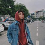 Thanh Sơn Instagram - Trời chợt đổ mùa đông giữa mùa hè nắng gắt #routine