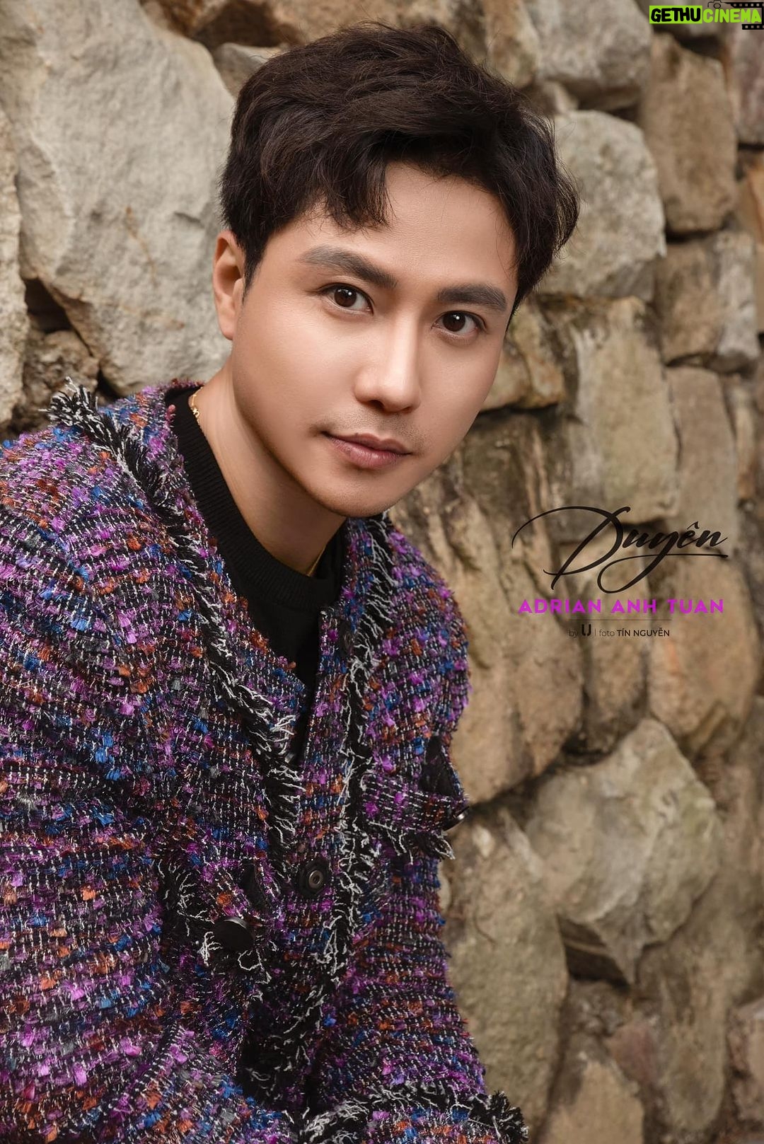 Thanh Sơn Instagram - Một show diễn tuyệt vời và mãn nhãn Chỉ có thể là.... "Duyên" 💜 #Duyên #DuyenYenTu #DuyenbyAdrianAnhTuan #YenTuMountain #LegacyYenTu #Valenciani #TheSingletonVN #DongHai #CleDePeauBeaute #CAOFineJewellery #NMNThingo #TiktokGiaitri Legacy Yên Tử