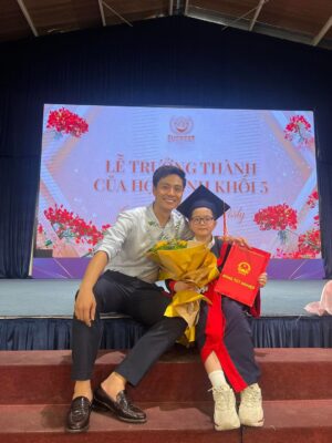 Thanh Sơn Instagram - Một hành trình dài đã kết thúc 🥹
Hành trình tìm kiếm câu trả lời cho câu hỏi ..
"Thế nào là một gia đình hạnh phúc ? " 

Lễ trưởng thành của gia đình ông Toại 

#Gđmvbtl
#VFC