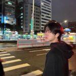 Tharatorn Jantharaworakarn Instagram - รอข้ามถนน