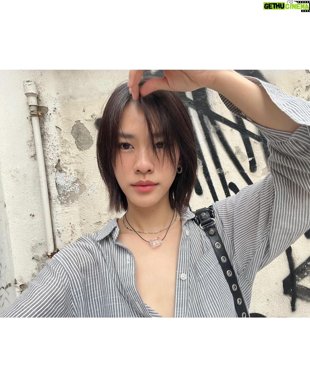 Thasorn Klinnium Instagram - ใส่ high heel ไปกินก๋วยเตี๋ยว🥡🥢