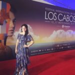 Thelma Madrigal Instagram - Muchas Gracias por la invitación a @loscabosfilmfestival. “Algo está pasando en #México porque el 🌎 voltea a ver todo lo que el cine mexicano está contando” eso se dijo en la clausura. Mil Gracias @anamolinar @brendahf y @letmanolobewithyou por consentirme tanto y hacerme parte de #loscabos8 Cabo San Lucas, Baja California Sur