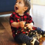 Thelma Madrigal Instagram – “It’s the most wonderful time of the year” jajaj se nota que ya empecé a escuchar música navideña.
#christmas #mylittlehelper #babytortu Bogotá, Colombia