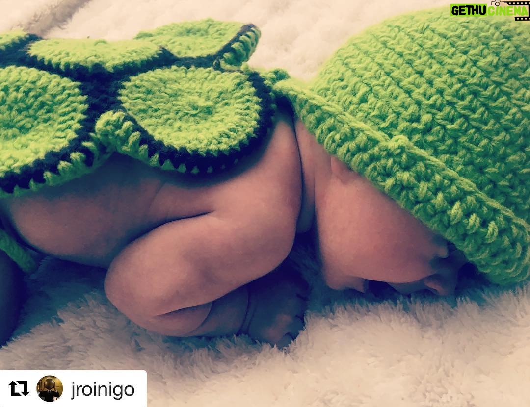 Thelma Madrigal Instagram - #Repost @jroinigo (@get_repost) ・・・ #babytortu #bernardo #1monthbaby #newyorker #mexican #bestoflife #daddysboy Flatiron District, NYC