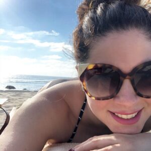 Thelma Madrigal Instagram - La última vez que fuí al mar fue al #stregispuntamita y ahora que ya están de regreso daría todo por estar allá, amo que @stregispuntamita esté de vuelta porque no hay lugar donde me relajo más, porque la comida es deliciosaaaaa y porque me urgeeee un masaje como los que dan ahí. Ufffff ya me viiiii 😎🏝💆🏻‍♀️ #StRegisLover #travelbecause #trip #vacation