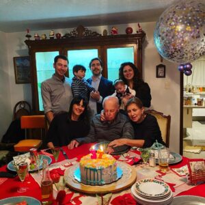 Thelma Madrigal Instagram - Happy Birthday to me!!! Hoy empiezo y termino un año.... estoy feliz y muy muy agradecida porque pude pasar mi cumpleaños con mi familia!!! Gracias @jroinigo por mis múltiples sorpresas, sin duda fue un cumpleaños muy especial!! 
#happybirthday #37