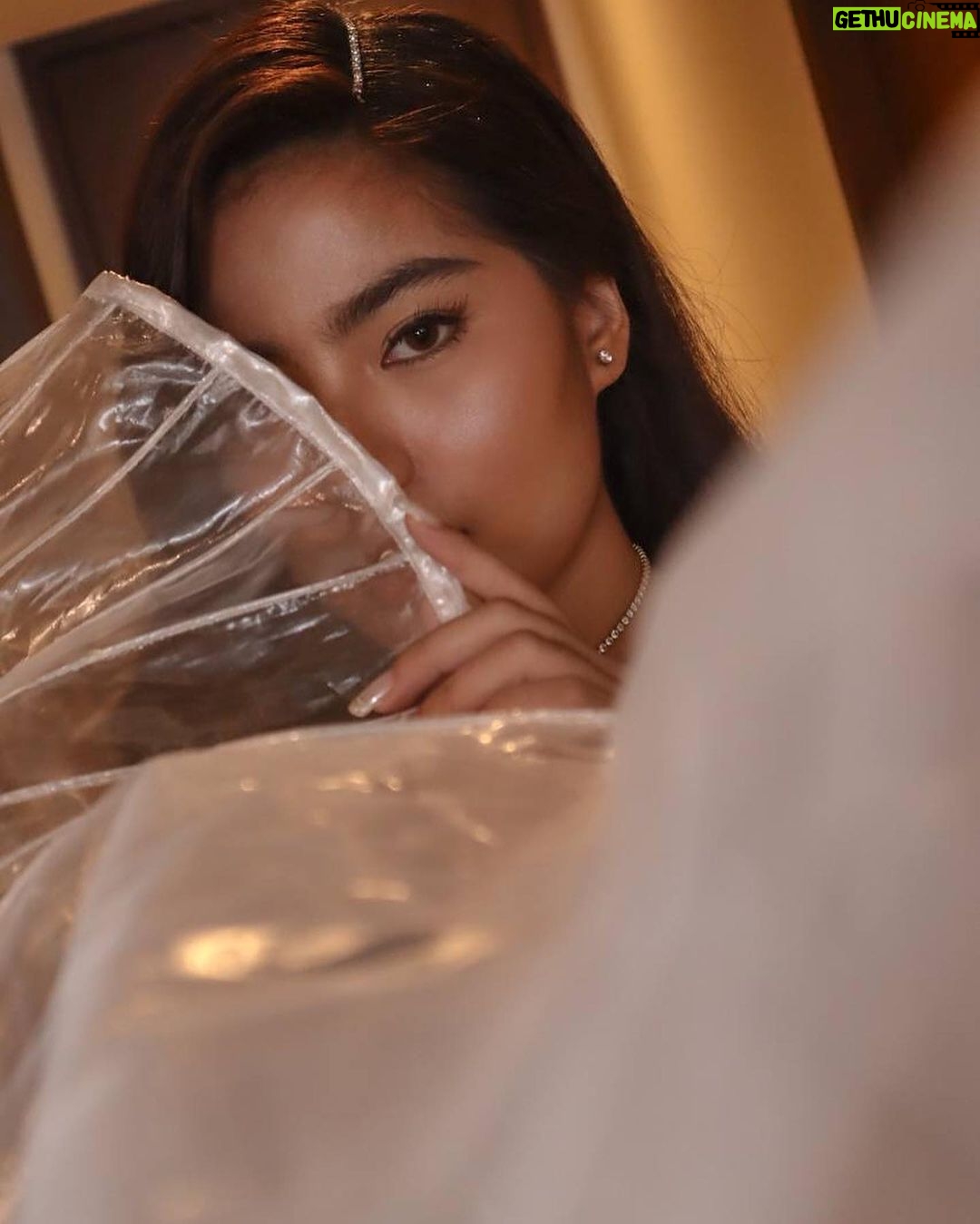 Therese Malvar Instagram - now off to the after party 🥂 #GMAGala2023 Manila Marriott Hotel