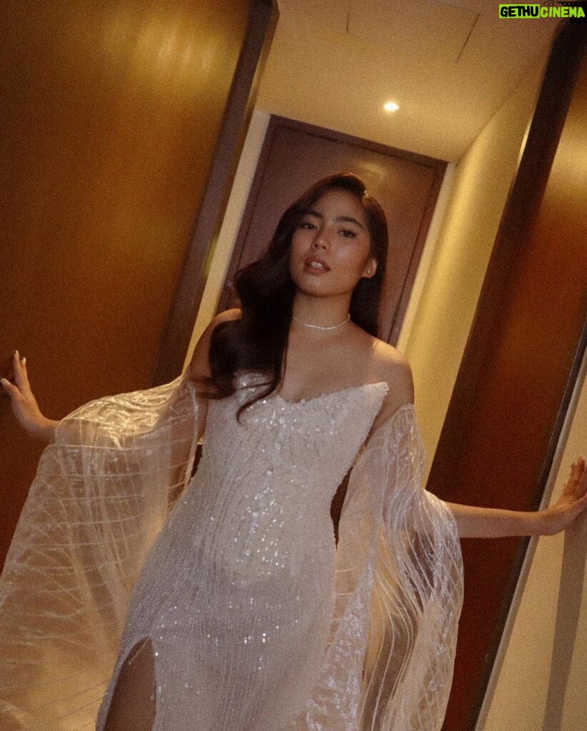 Therese Malvar Instagram - now off to the after party 🥂 #GMAGala2023 Manila Marriott Hotel