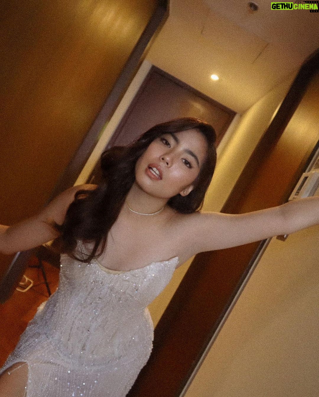 Therese Malvar Instagram - now off to the after party 🥂 #GMAGala2023 Manila Marriott Hotel