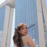 Therese Malvar Instagram - honestly in love with the architecture in singapore (and wow look at me struggling with my pawis)