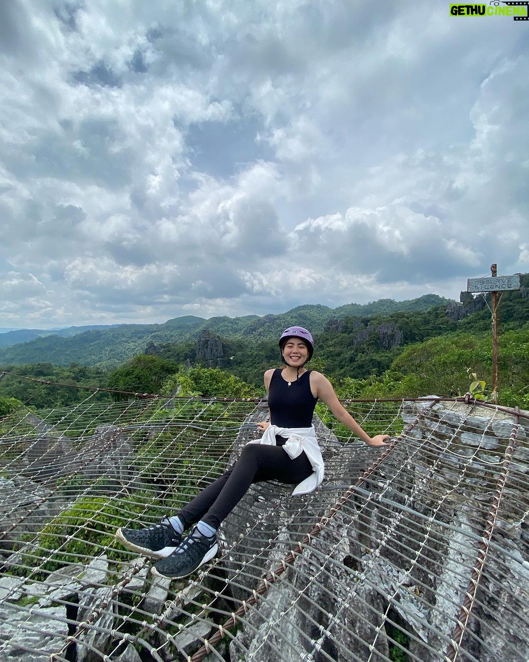 Therese Malvar Instagram - Enjoyed this well designed Discovery Trail of @masungigeoreserve this morning! (Jk lang sa hingal pic, it’s actually beginner friendly HAHAHAHA) Masungi Georeserve