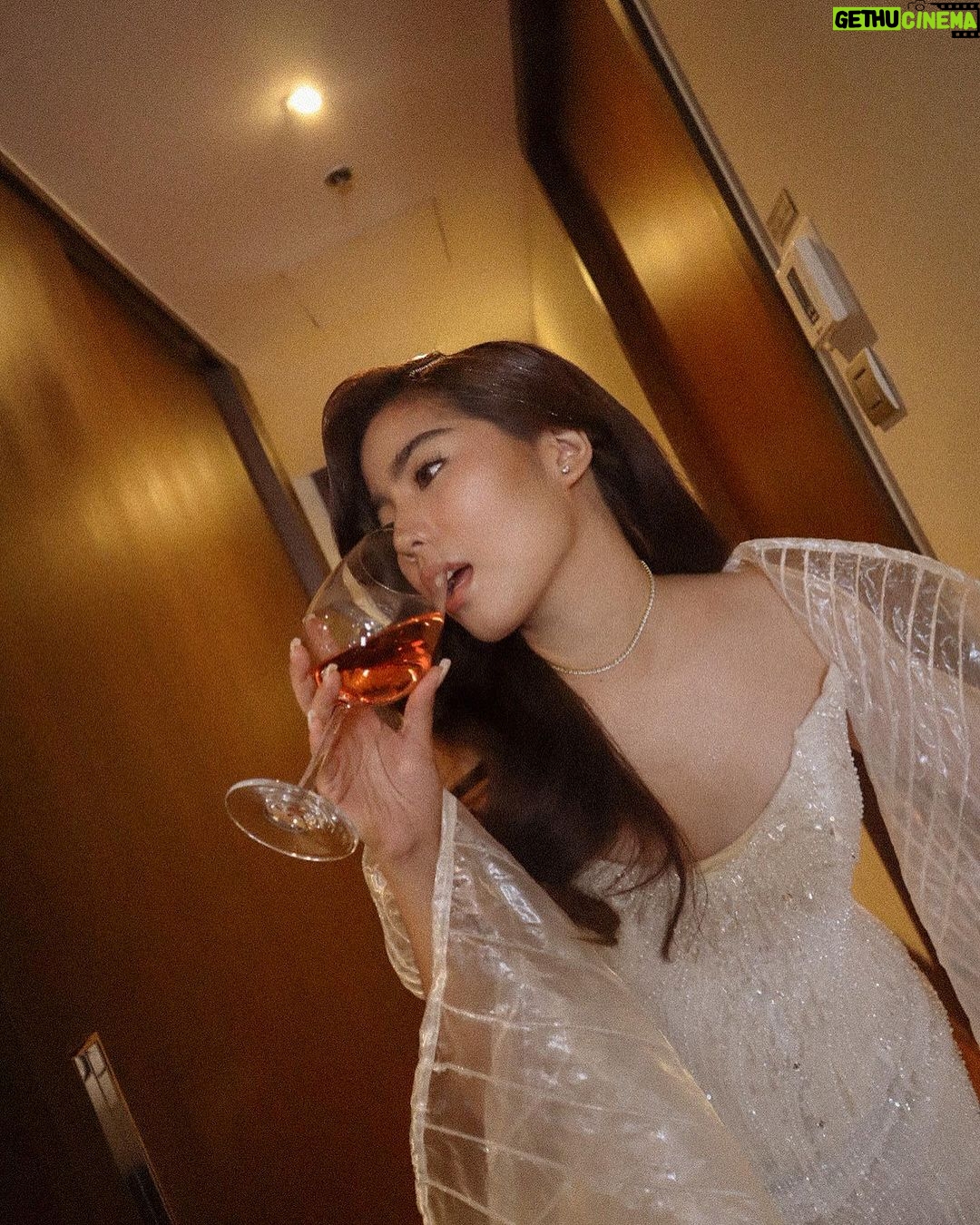 Therese Malvar Instagram - now off to the after party 🥂 #GMAGala2023 Manila Marriott Hotel