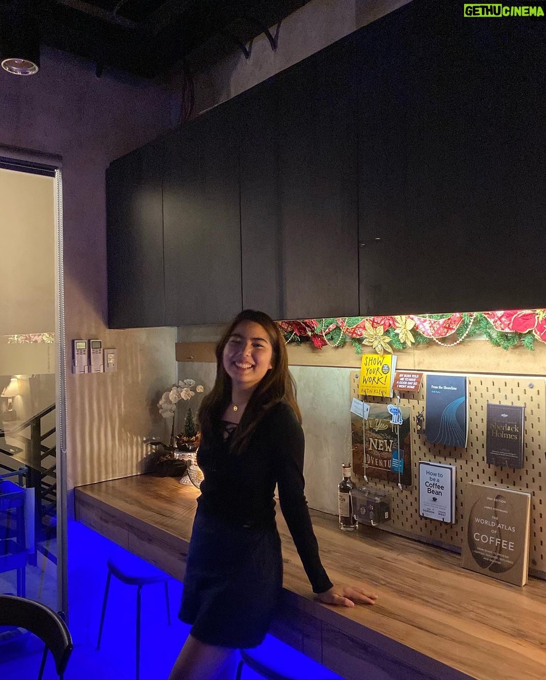 Therese Malvar Instagram - midnight cravings namin ay trips to cafes 🤪🥰