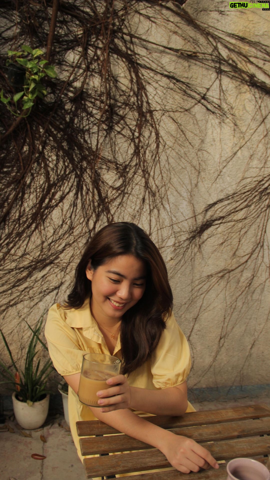 Therese Malvar Instagram - and thank you to all those who made this year so fun! this year i learned to be more brave and confident in myself and i hope next year mas maniniwala na ako sa kaya kong gawin in lifee! (queue post grad crisis soon CHZ) As always the Lord has been so giving. I don’t know what I did to deserve the blessings He has given me but I am so grateful. Forever learning and loving. ❤️