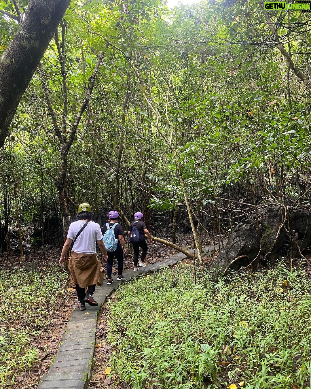 Therese Malvar Instagram - Enjoyed this well designed Discovery Trail of @masungigeoreserve this morning! (Jk lang sa hingal pic, it’s actually beginner friendly HAHAHAHA) Masungi Georeserve