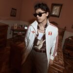 Thiago Vernal Instagram – De la pasión por el futbol a la elegancia en cada detalle, Perú se viste con originalidad con Adicolor x Football. 🇵🇪✨

Descubre tu estilo en adidas.pe