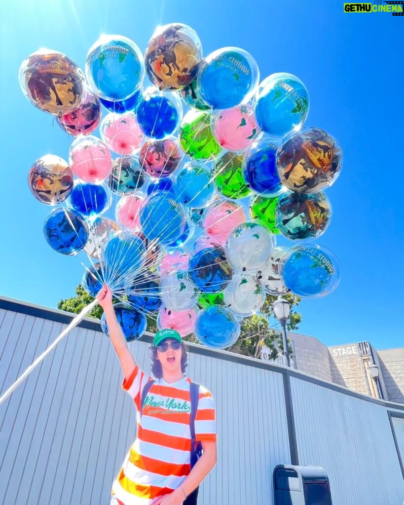 Thiago Vernal Instagram - Vaya fin de semana que se vivió en Los Ángeles jij fui muy feli! 💛 Universal Studios Hollywood