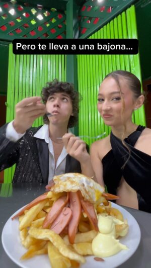 Thiago Vernal Instagram - JAKDKAJSJA SI SOMOS 🎩😂✨