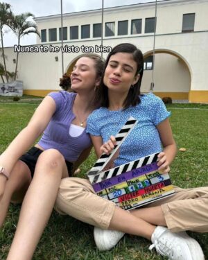 Thiago Vernal Instagram - Me las vas a pagar @paulinabazanch ... #teambarbastef #papaenapuros  #conocertefueundisparoalcorazon @latina.pe @adriana_campossalazar @lassomusica