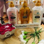 Thivya Naidu Instagram - Showering just got easier with Shokubutsu Mochi Hada Face and Body Shower Range Series! I Inspired by Japanese skincare traditions, rich with Tsubaki and Rice Bran Oil😇 it gives us a double action of cleansing and moisturising our face and body at the same time. Well, we simply don’t have time to moisturise and take care of our skin on the body as much as our face !!! So this Skokubutsu Mochi Hada Face & Body Shower Oil & Shower Lotion will be ur right choice 🥰I’m addicted to this and thus keeping my skin hydrated and smelling really good! 😍thank u @shokubutsumalaysia for sharing good skincare tips and @urbanretreatspamy thanks for ur hospitality! Enjoyed it ❤️ For people with dry skin, get a sample for yourself by going to Shokubutsu’s Mochi Hada roadshow at Orange Concourse Sunway Pyramid from 30th July to 4th August! ! 😍 #loveyourfaceloveyourbody #showeronmochisoftskin @shokubutsumalaysia @kols.asia Urban Retreat Spa
