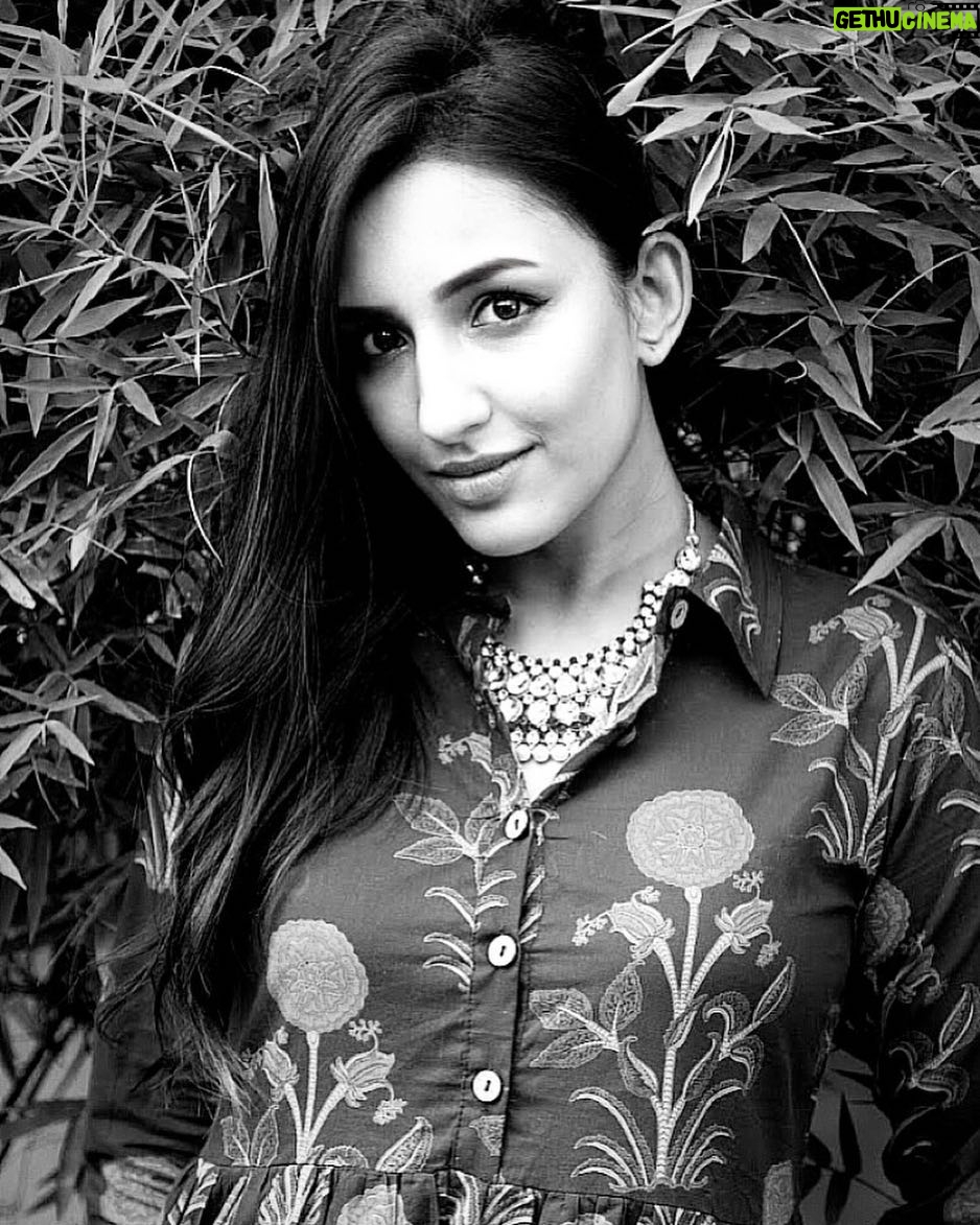 Thivya Naidu Instagram - 🖤 @vaelanphotography