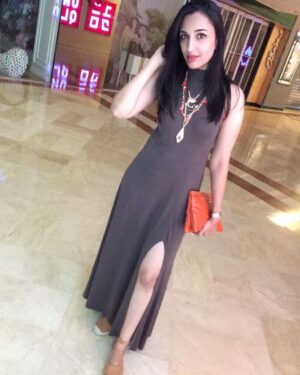 Thivya Naidu Instagram - 😉 #ootd #vedigundupasangge🔥🔥 #premiereshow #incinemasnow